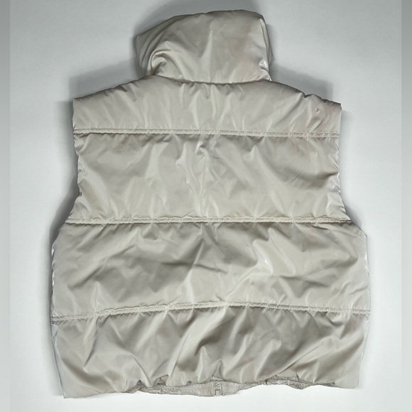 Beige Crop Puffer Vest Cropped Zip Up Down Quilted Jacket Neck Padded Airport 25 - Picture 6 of 17